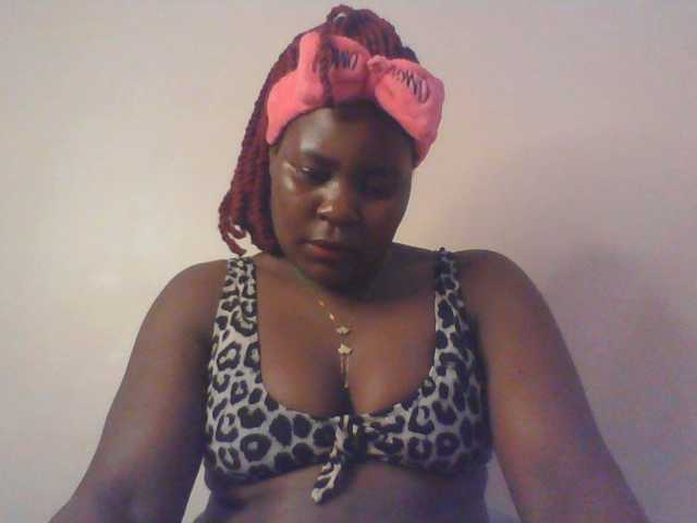 Royalsexy live cam on BongaCams