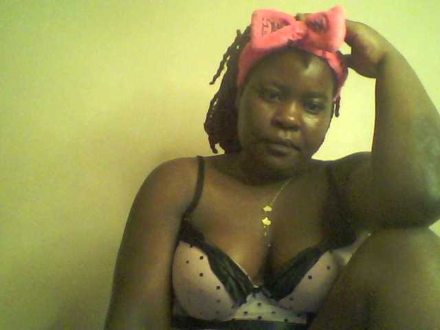 Royalsexy live cam on BongaCams