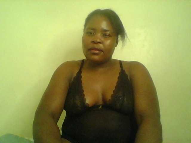 Royalsexy live cam on BongaCams