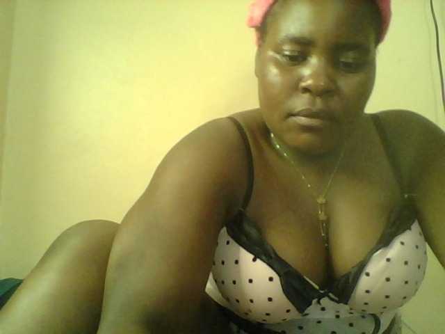 Royalsexy live cam on BongaCams