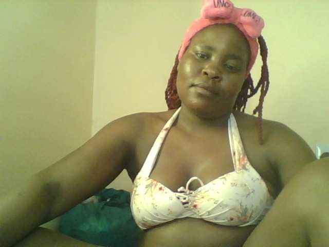 Royalsexy webcam bongacams model stream image