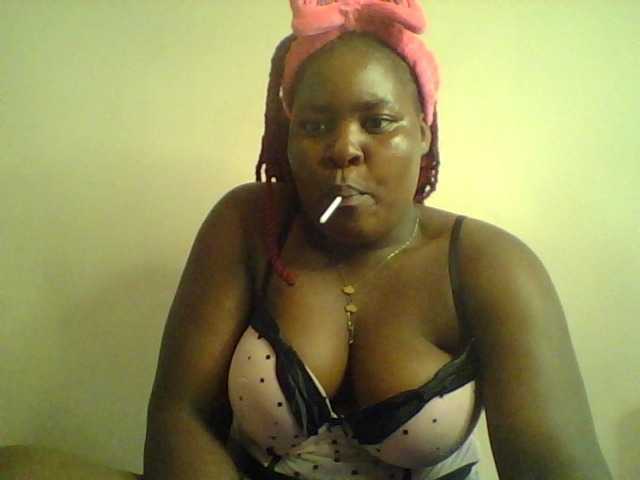 Royalsexy webcam bongacams model stream image