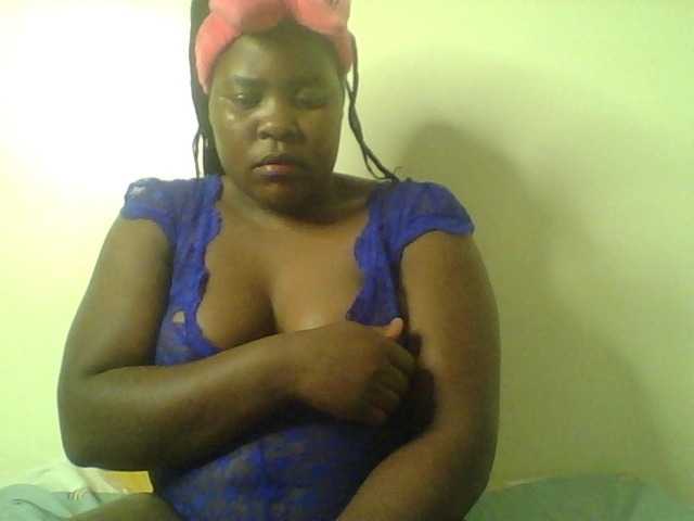 Royalsexy live cam on BongaCams
