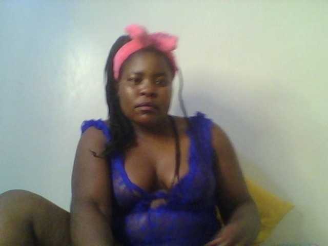 Royalsexy live cam on BongaCams