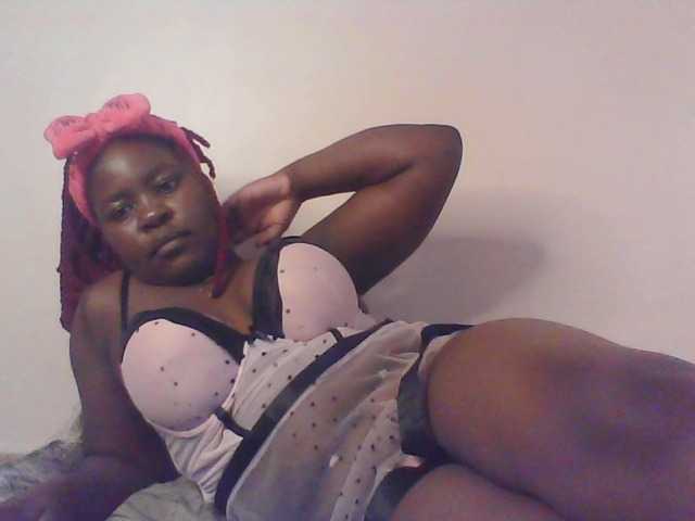 Royalsexy live cam on BongaCams