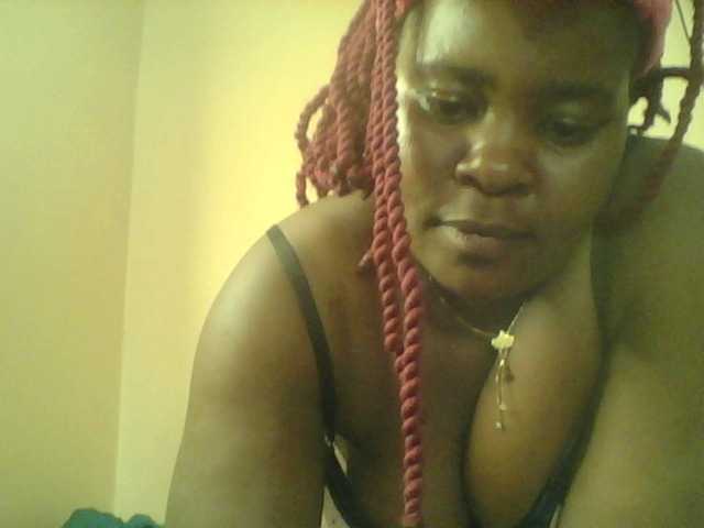 Royalsexy live cam on BongaCams