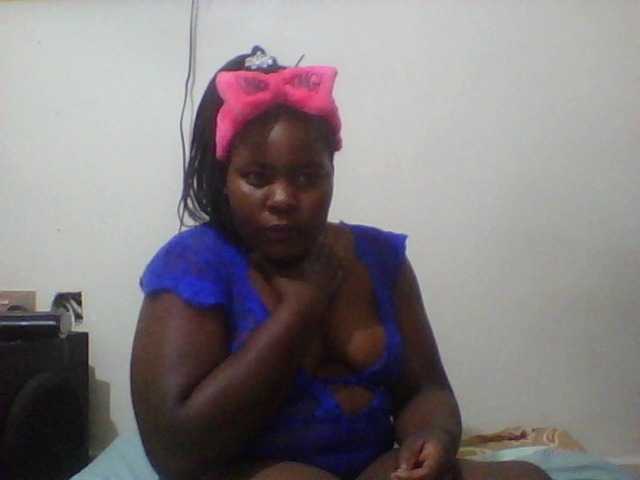Royalsexy live cam on BongaCams
