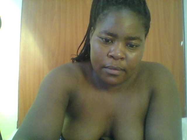 Royalsexy live cam on BongaCams