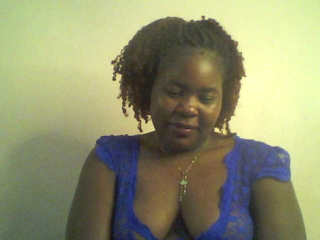Royalsexy live cam on BongaCams