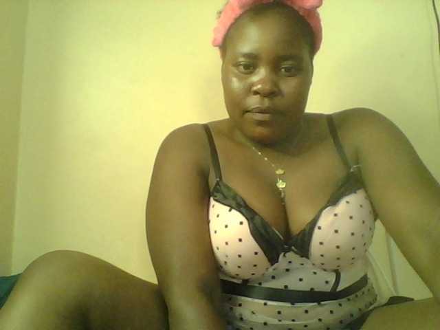 Royalsexy live cam on BongaCams