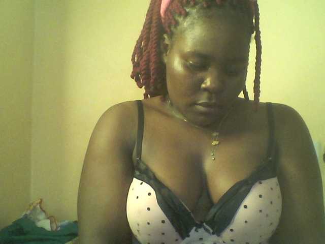 Royalsexy webcam bongacams model stream image