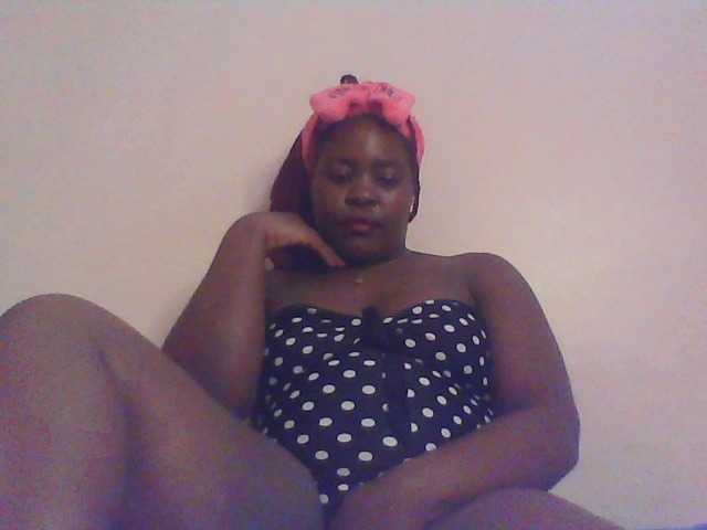 Royalsexy live cam on BongaCams