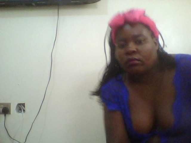 Royalsexy live cam on BongaCams
