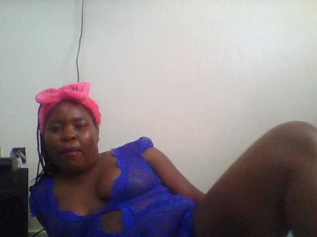 Royalsexy live cam on BongaCams