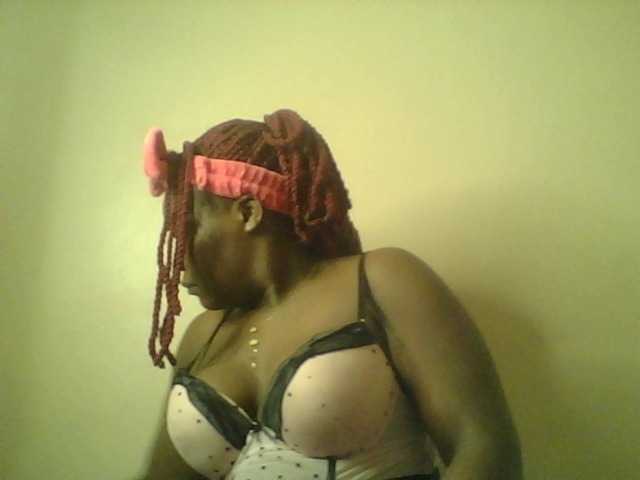 Royalsexy live cam on BongaCams