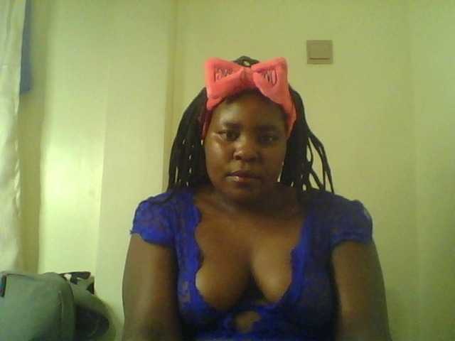 Royalsexy live cam on BongaCams