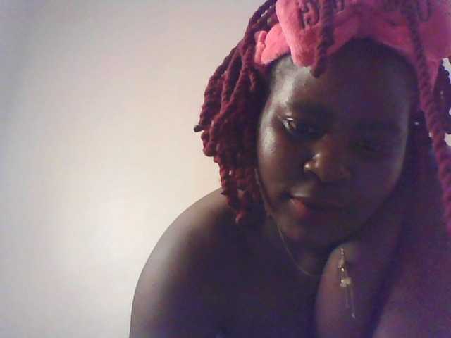 Royalsexy live cam on BongaCams