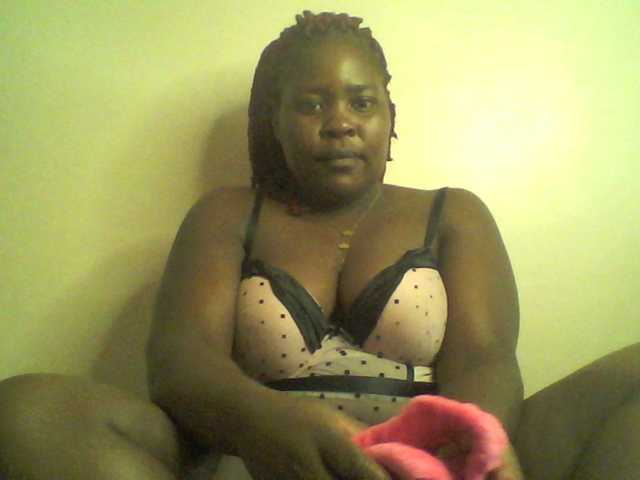 Royalsexy webcam bongacams model stream image