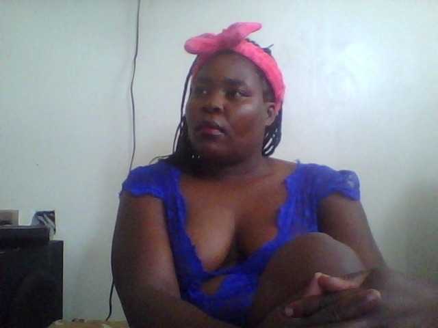 Royalsexy live cam on BongaCams