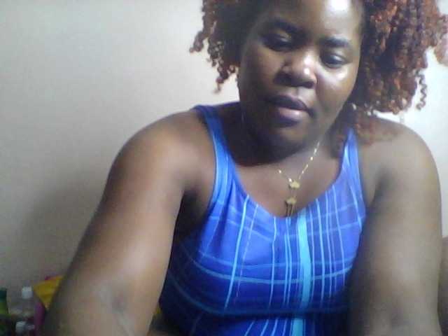 Royalsexy live cam on BongaCams