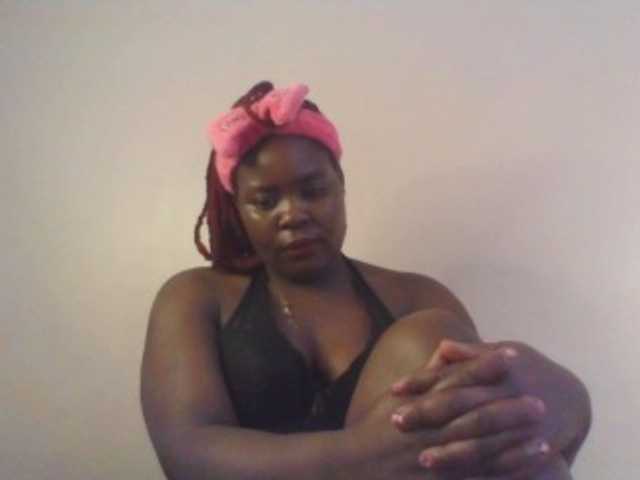 Royalsexy live cam on BongaCams