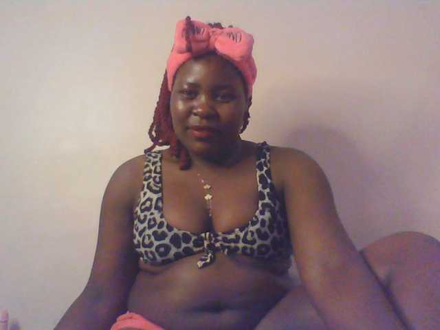 Royalsexy live cam on BongaCams