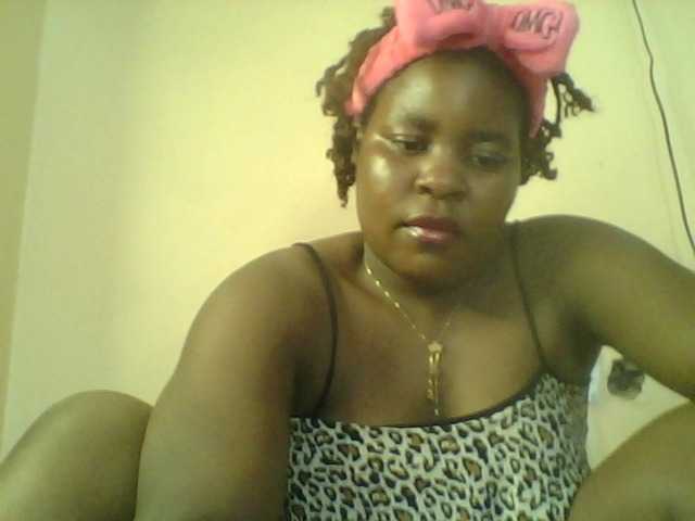 Royalsexy live cam on BongaCams