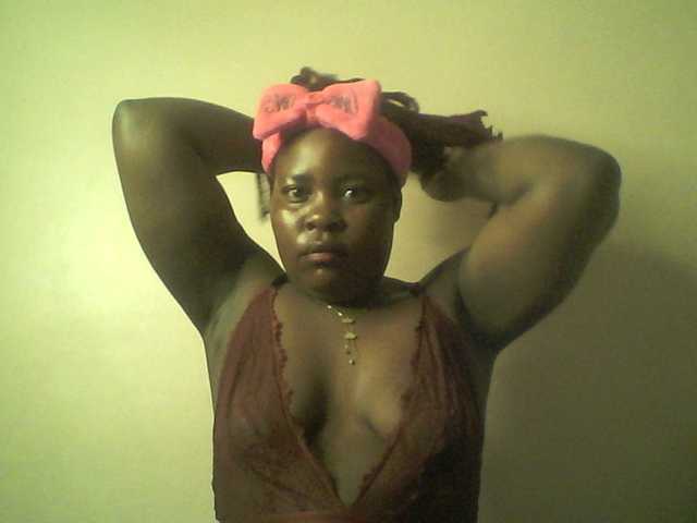 Royalsexy live cam on BongaCams