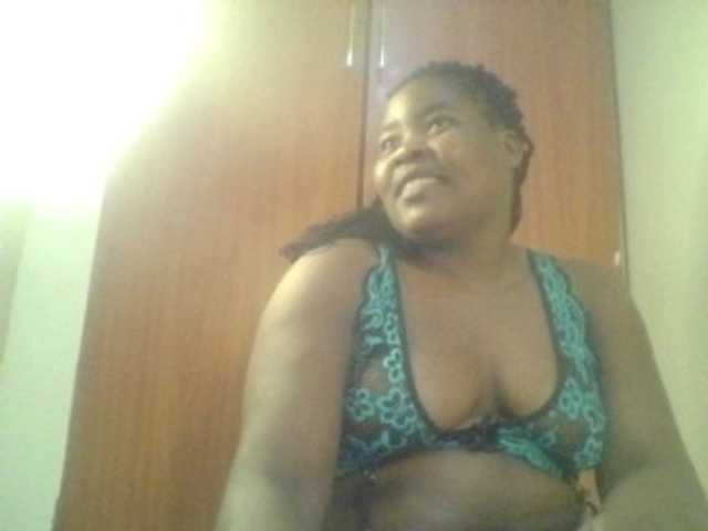 Royalsexy live cam on BongaCams