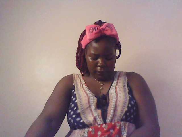 Royalsexy live cam on BongaCams