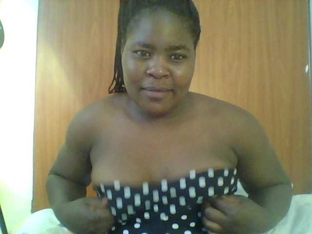 Royalsexy live cam on BongaCams