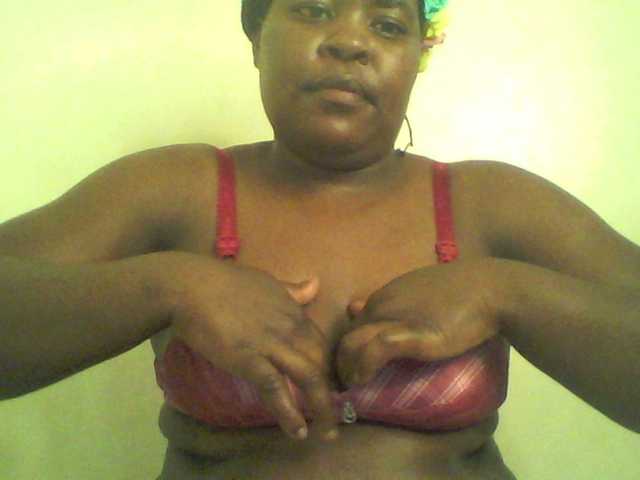 Royalsexy live cam on BongaCams