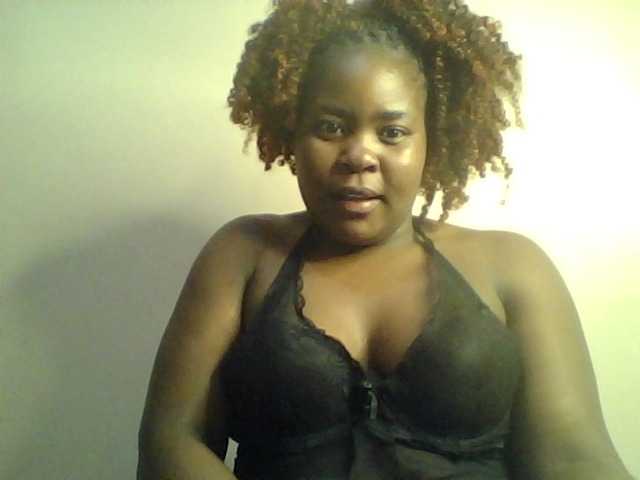 Royalsexy live cam on BongaCams