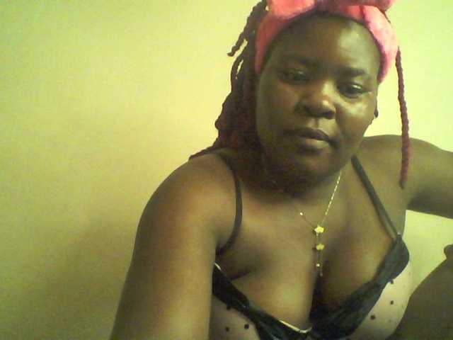 Royalsexy webcam bongacams model stream image