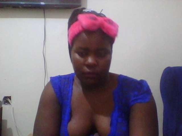 Royalsexy live cam on BongaCams