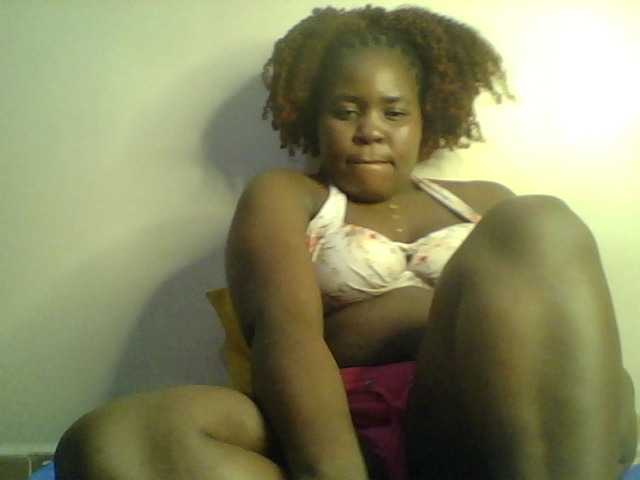 Royalsexy live cam on BongaCams