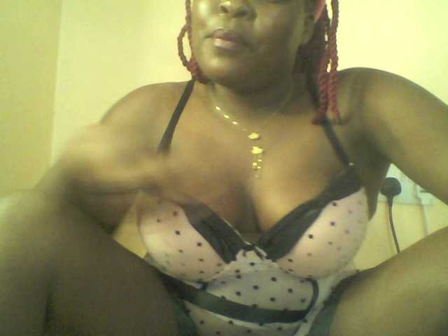 Royalsexy live cam on BongaCams