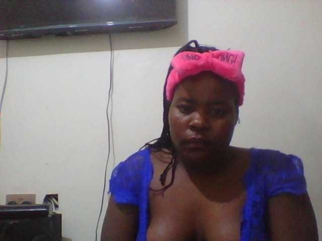 Royalsexy live cam on BongaCams