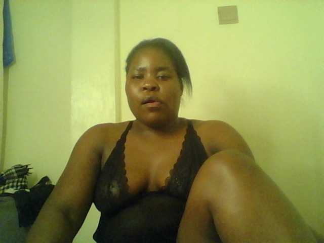 Royalsexy live cam on BongaCams