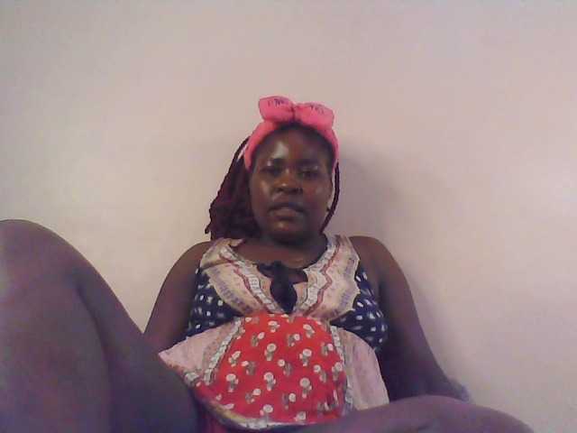 Royalsexy live cam on BongaCams