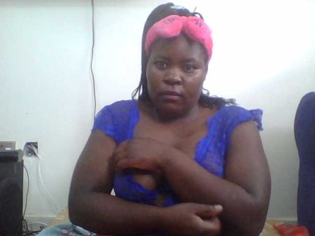 Royalsexy live cam on BongaCams