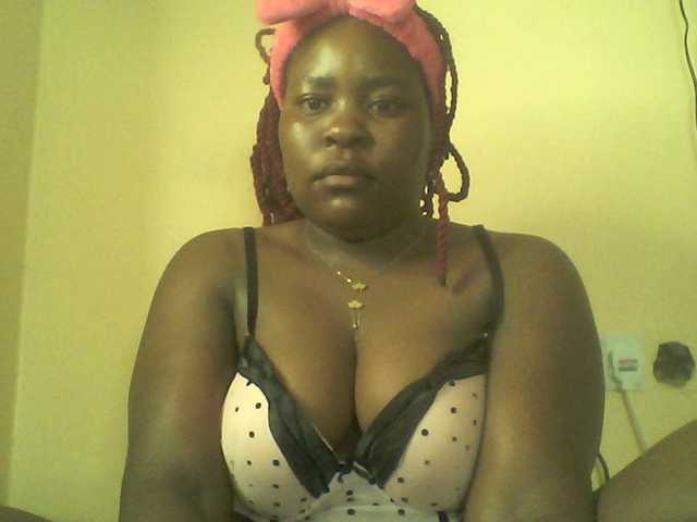 Royalsexy live cam on BongaCams