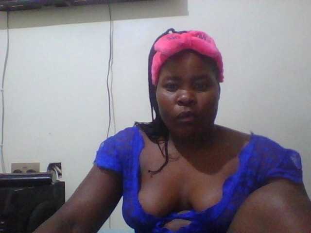 Royalsexy live cam on BongaCams