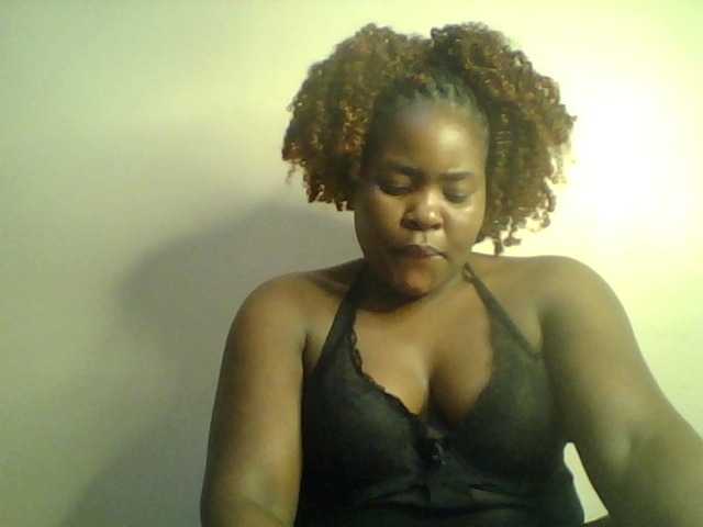 Royalsexy live cam on BongaCams