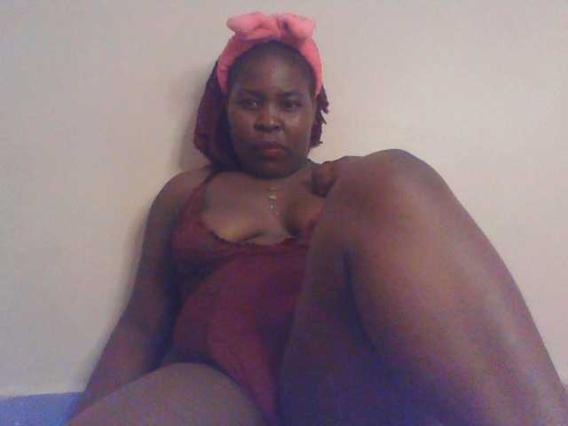 Royalsexy live cam on BongaCams