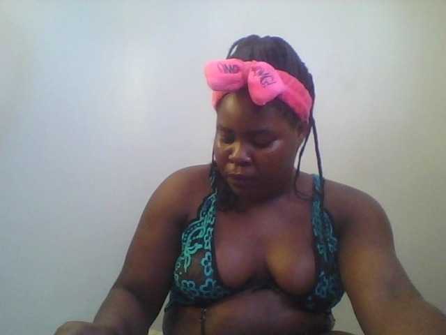 Royalsexy live cam on BongaCams