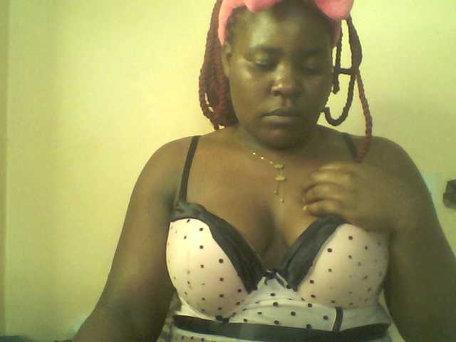 Royalsexy live cam on BongaCams