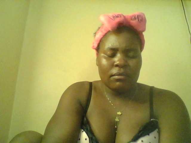 Royalsexy live cam on BongaCams
