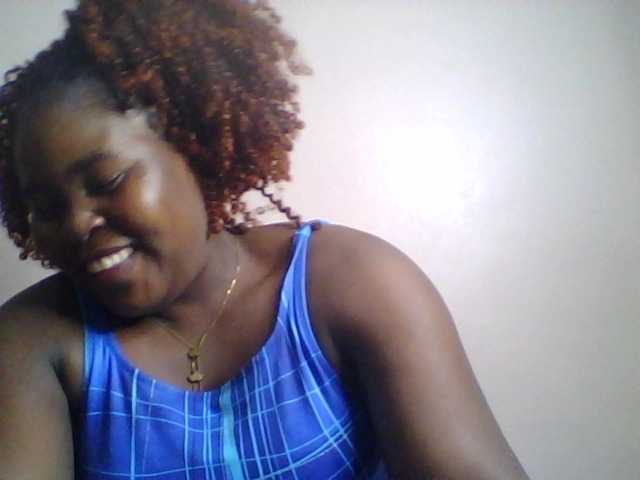 Royalsexy live cam on BongaCams