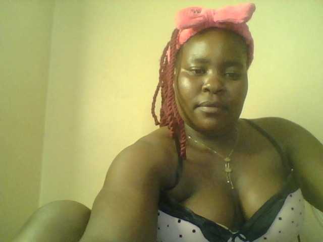 Royalsexy webcam bongacams model stream image